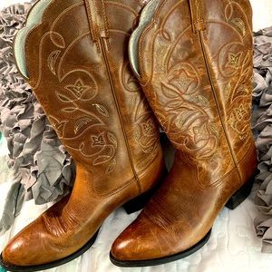 Brown Ariat Boots